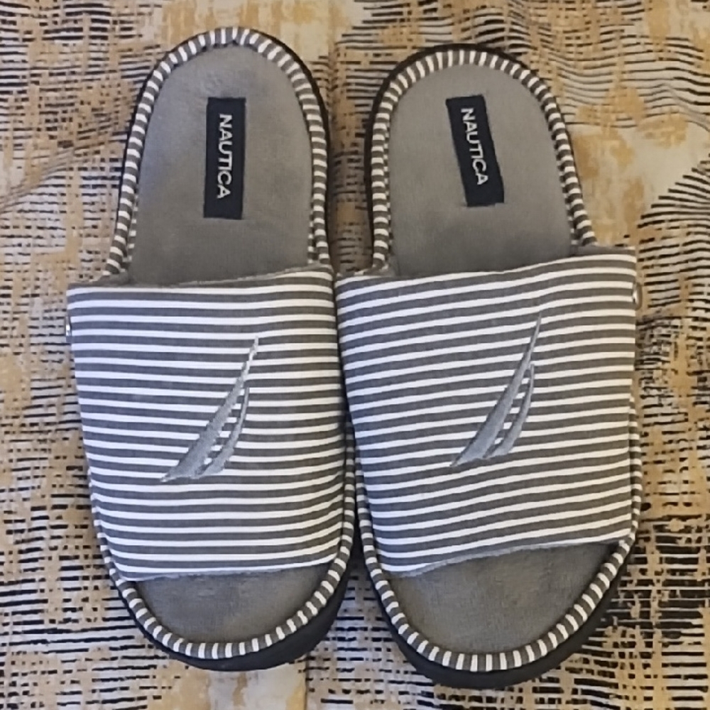 Nautica Gray and White Striped Slide Sandals